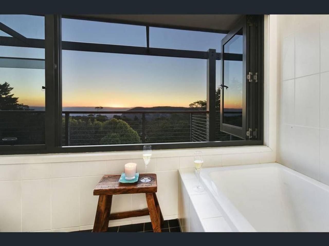 Narrow Neck Views - Peaceful 4 Bedroom Home With Stunning Views! Katoomba Exteriör bild